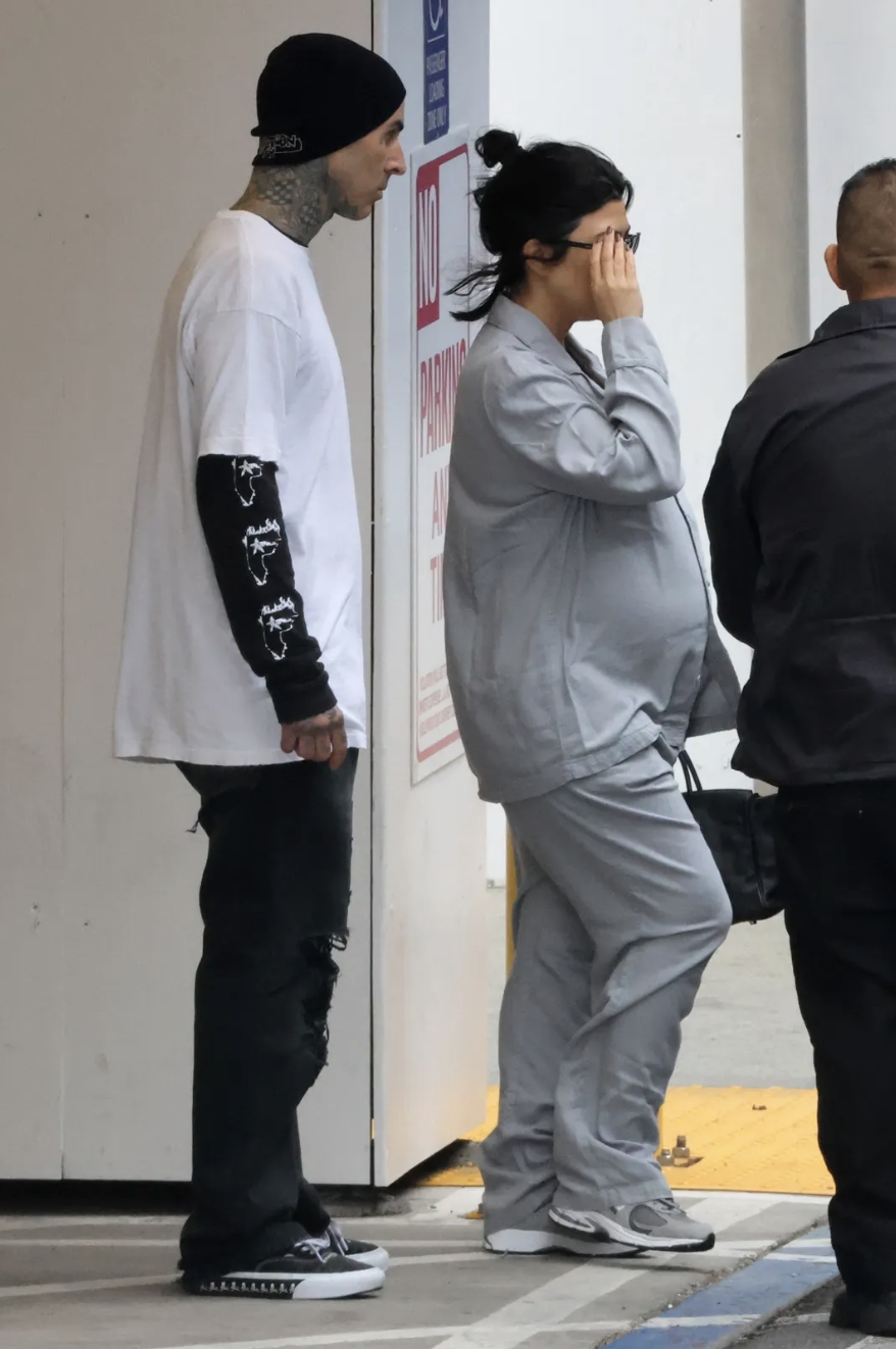 Access_Kardashian_008.png