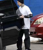 Access_Kardashian_001.png