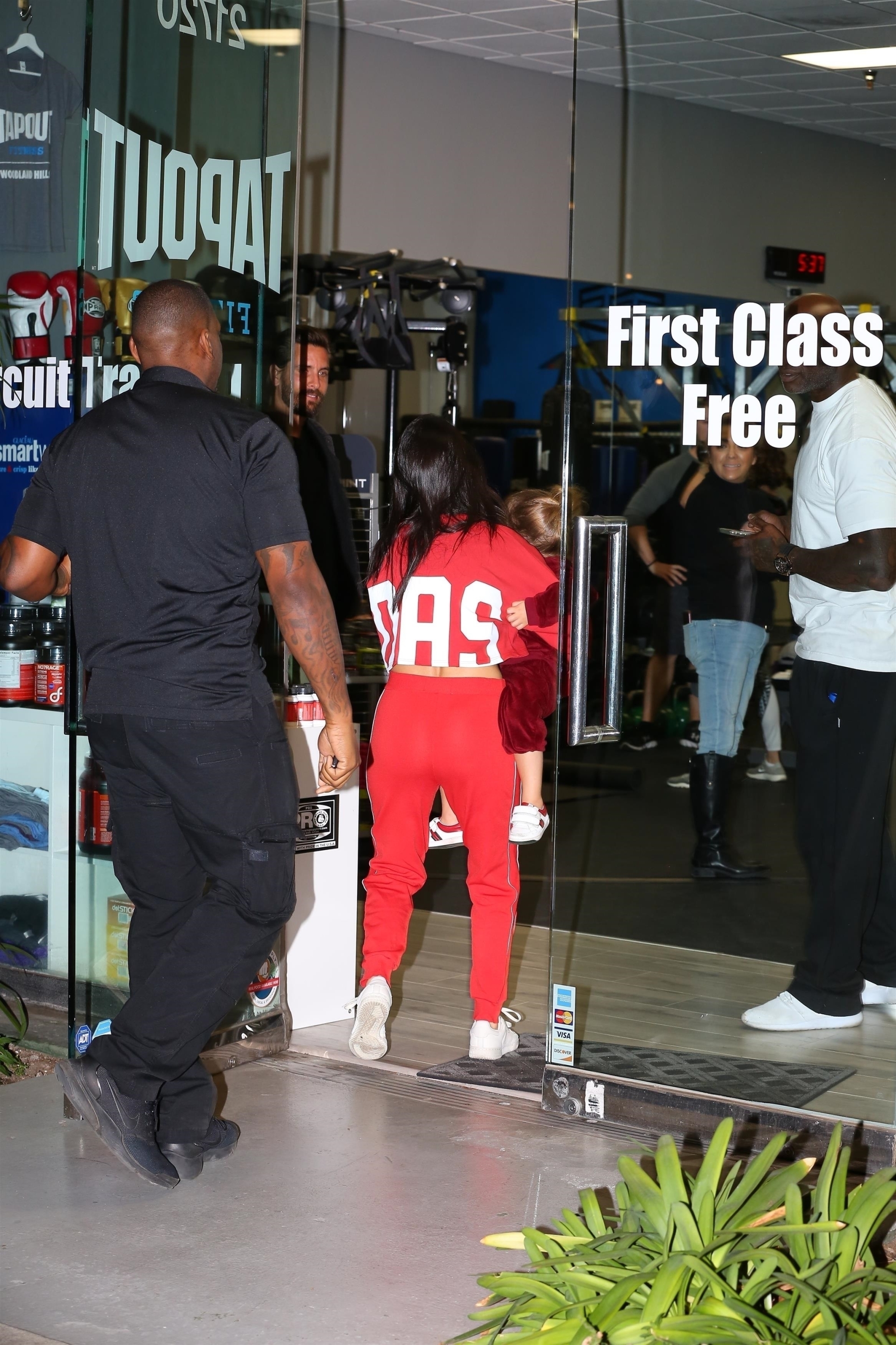 Access_Kardashian_004.jpg
