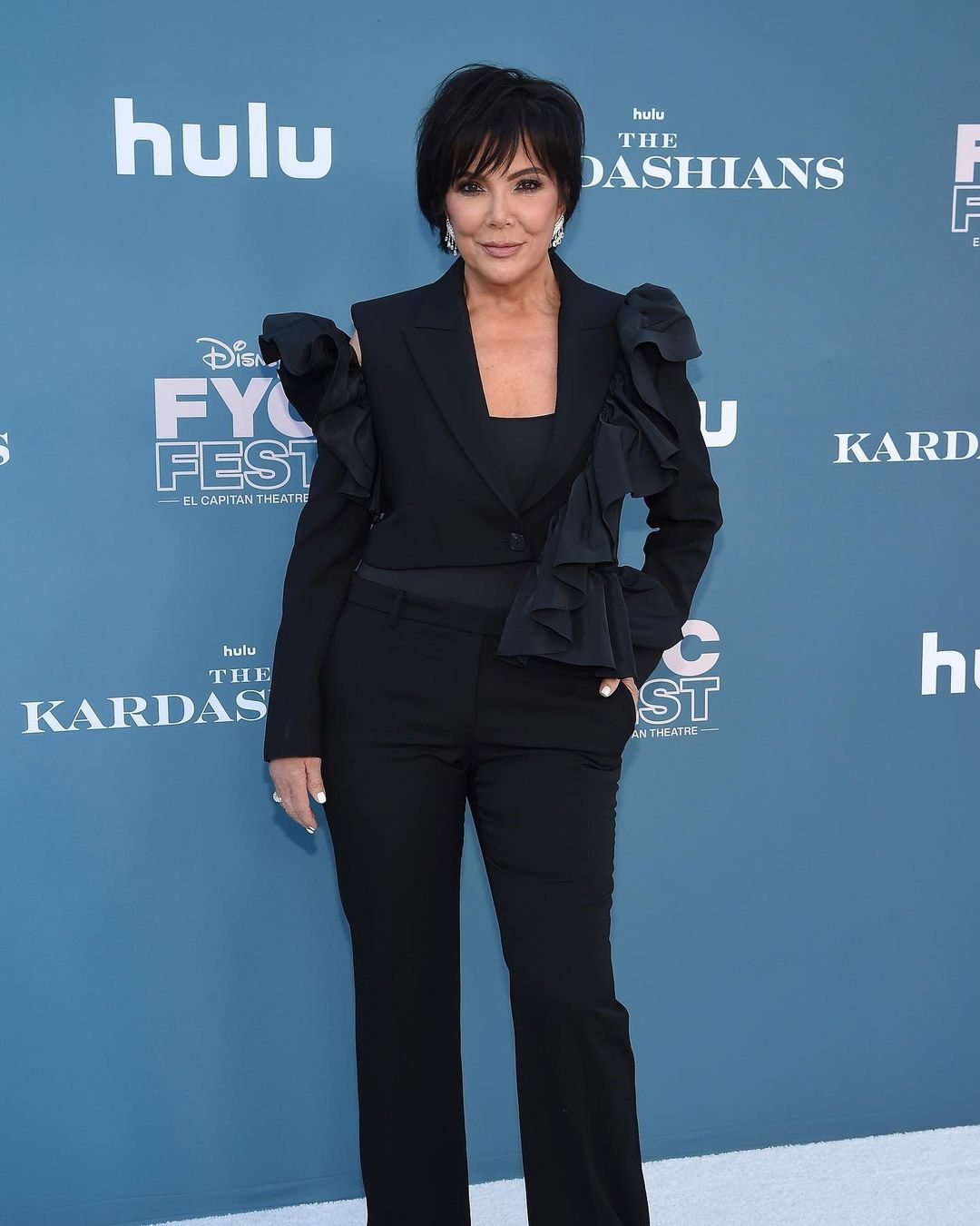 Access_Kardashian_001.jpg