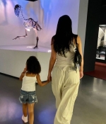 Access_Kardashian_002.jpg