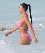 Access_Kardashian_05.jpg