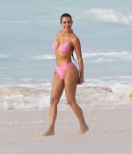 Access_Kardashian_07.jpg