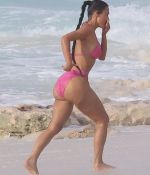Access_Kardashian_09.jpg