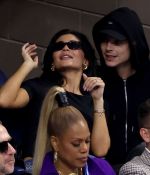 Access_Kardashian_02.jpg