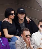 Access_Kardashian_07.jpg