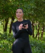 Access_Kardashian_08.jpg