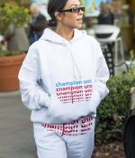 Access_Kardashian_03.jpg