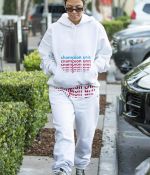 Access_Kardashian_04.jpg