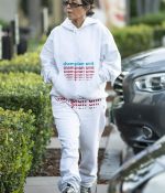Access_Kardashian_06.jpg