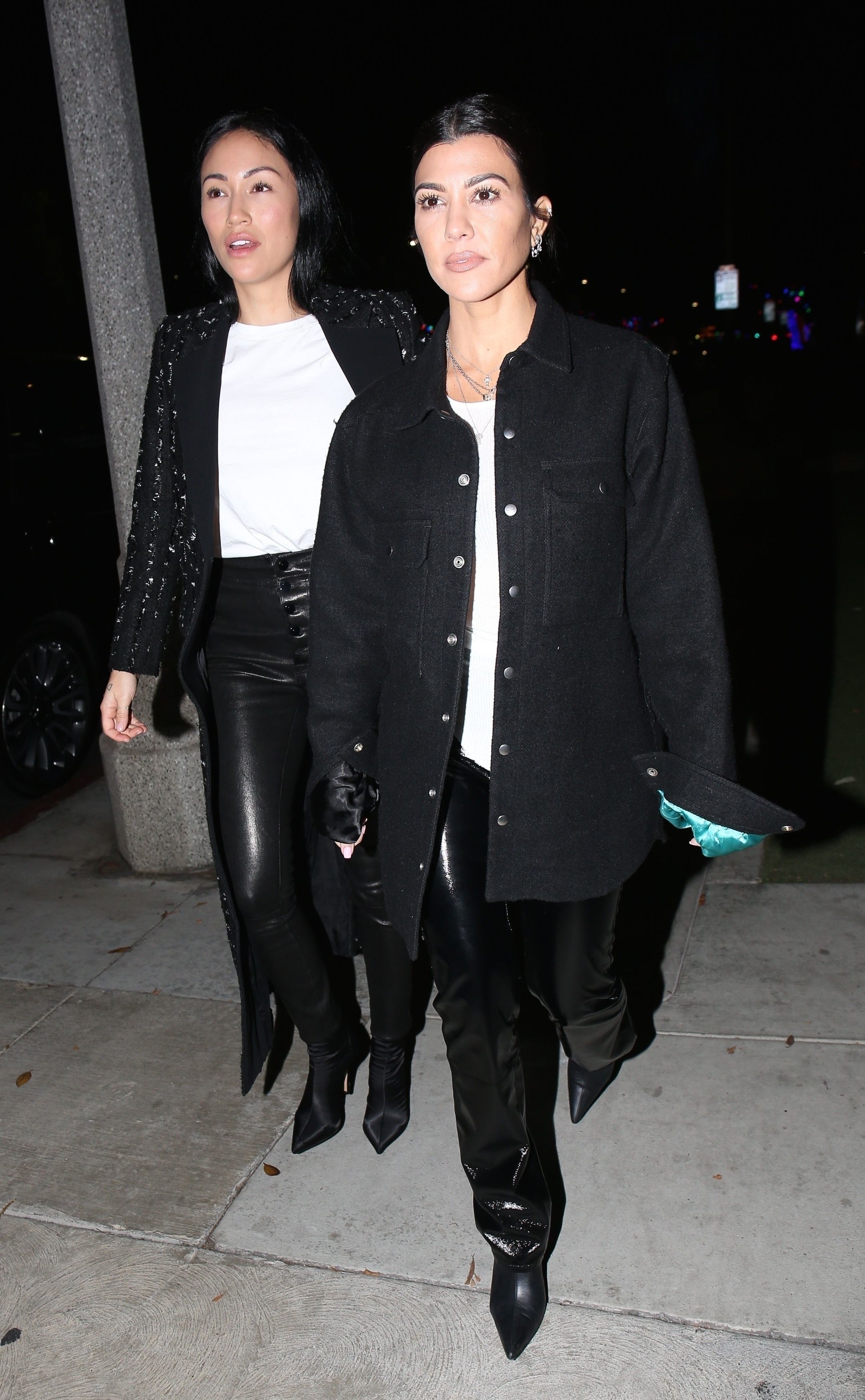 Access_Kardashian_05.jpg