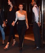 Access_Kardashian_08.jpg