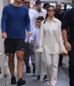 Access_Kardashian_05.jpg