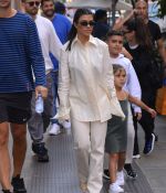 Access_Kardashian_06.jpg