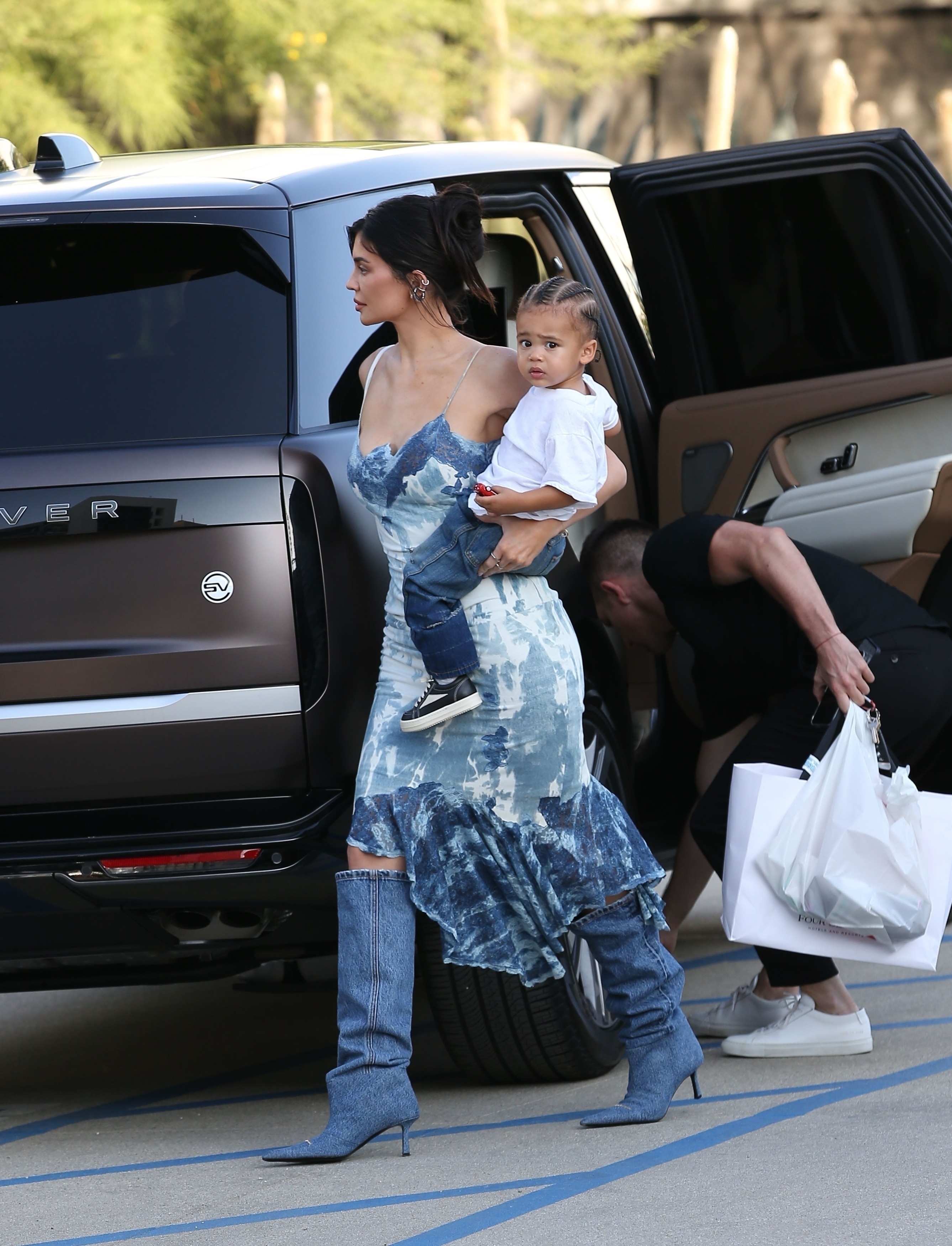 Access_Kardashian_02.jpg