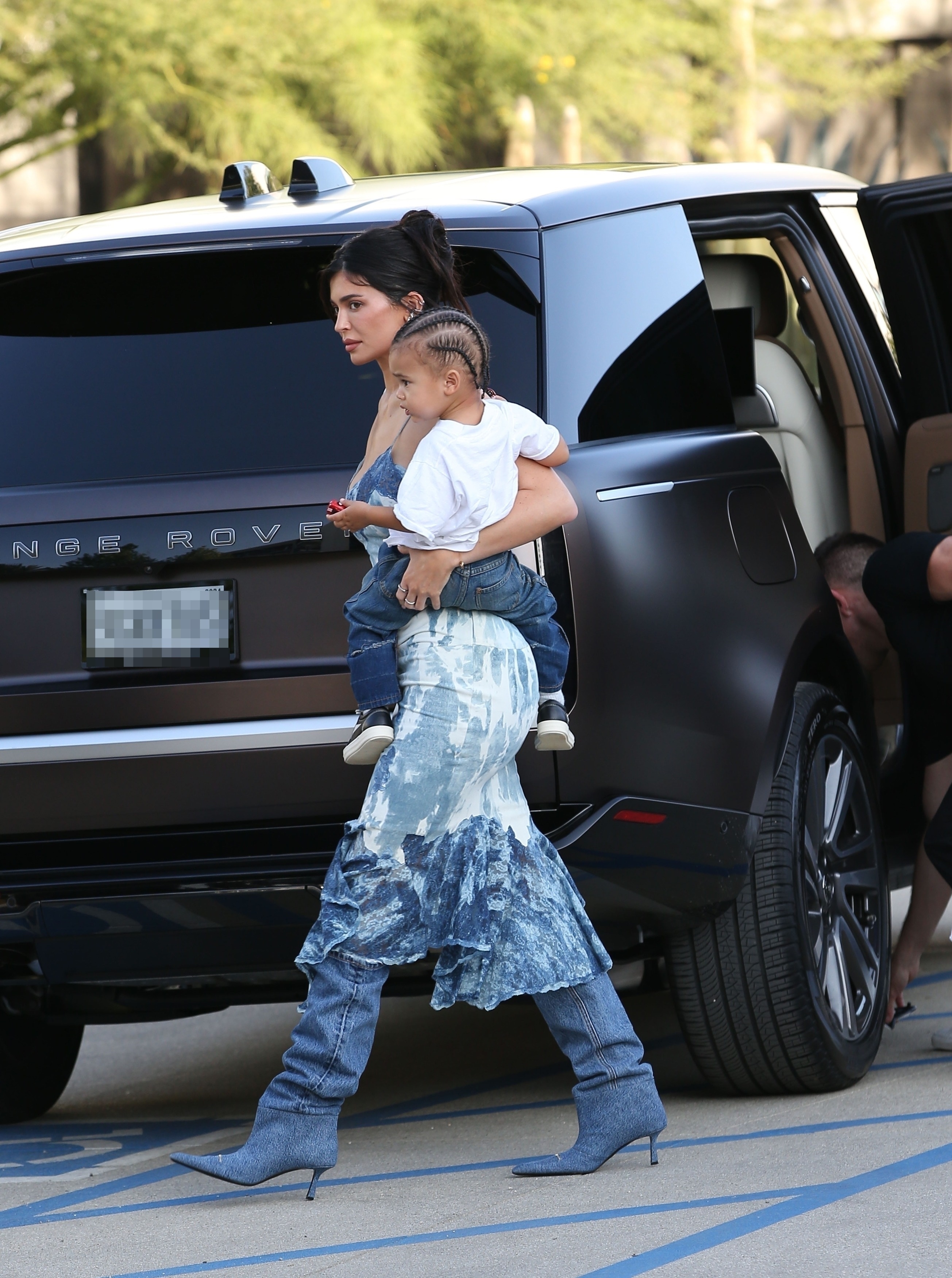 Access_Kardashian_04.jpg