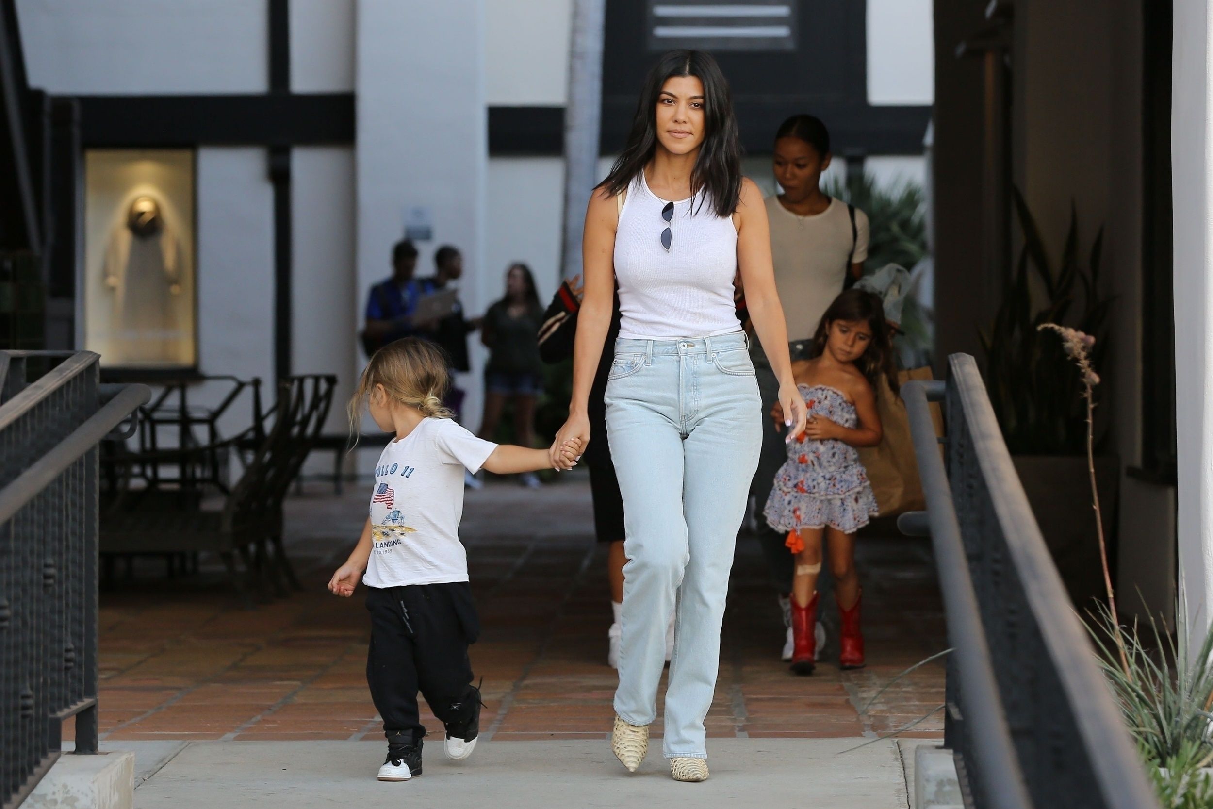 Access_Kardashian_021.jpg