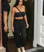 Access_Kardashian_001.jpg
