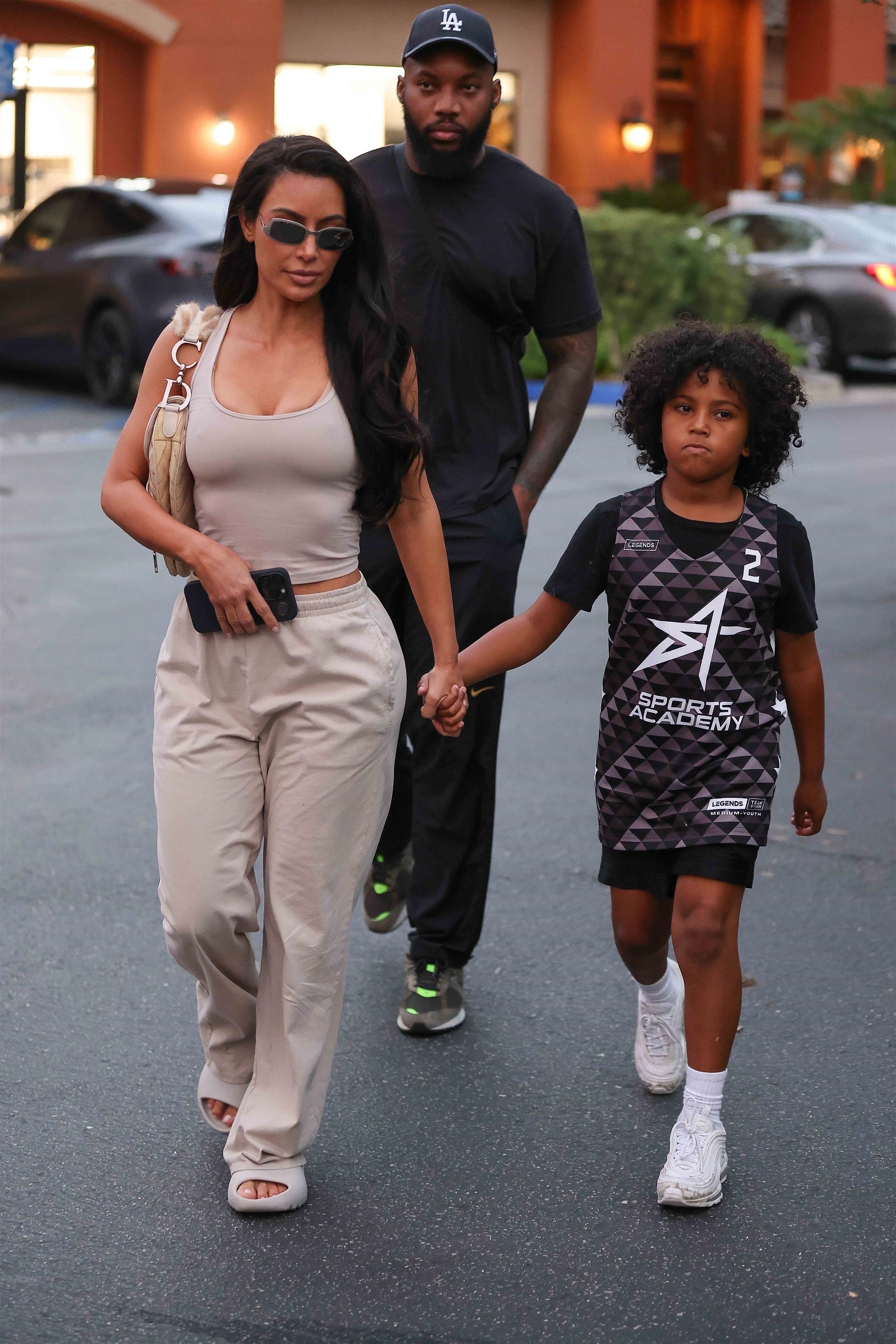 Access_Kardashian_0101.jpg