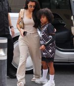 Access_Kardashian_012.jpg