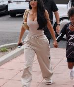 Access_Kardashian_027.jpg