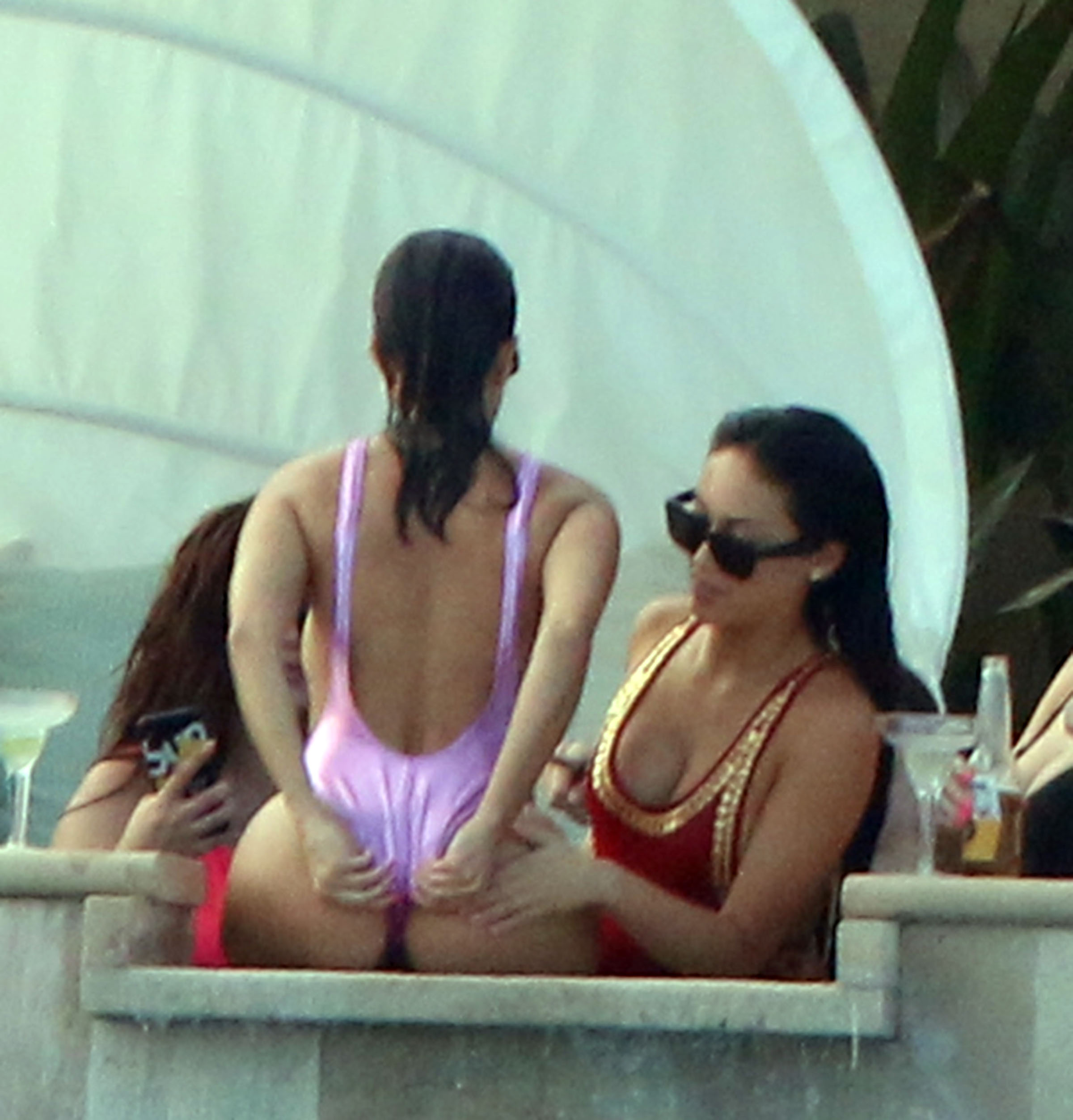 Access_Kardashian_012.jpg