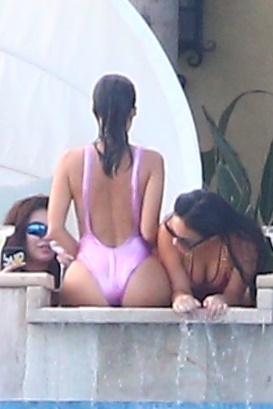 Access_Kardashian_03.jpg