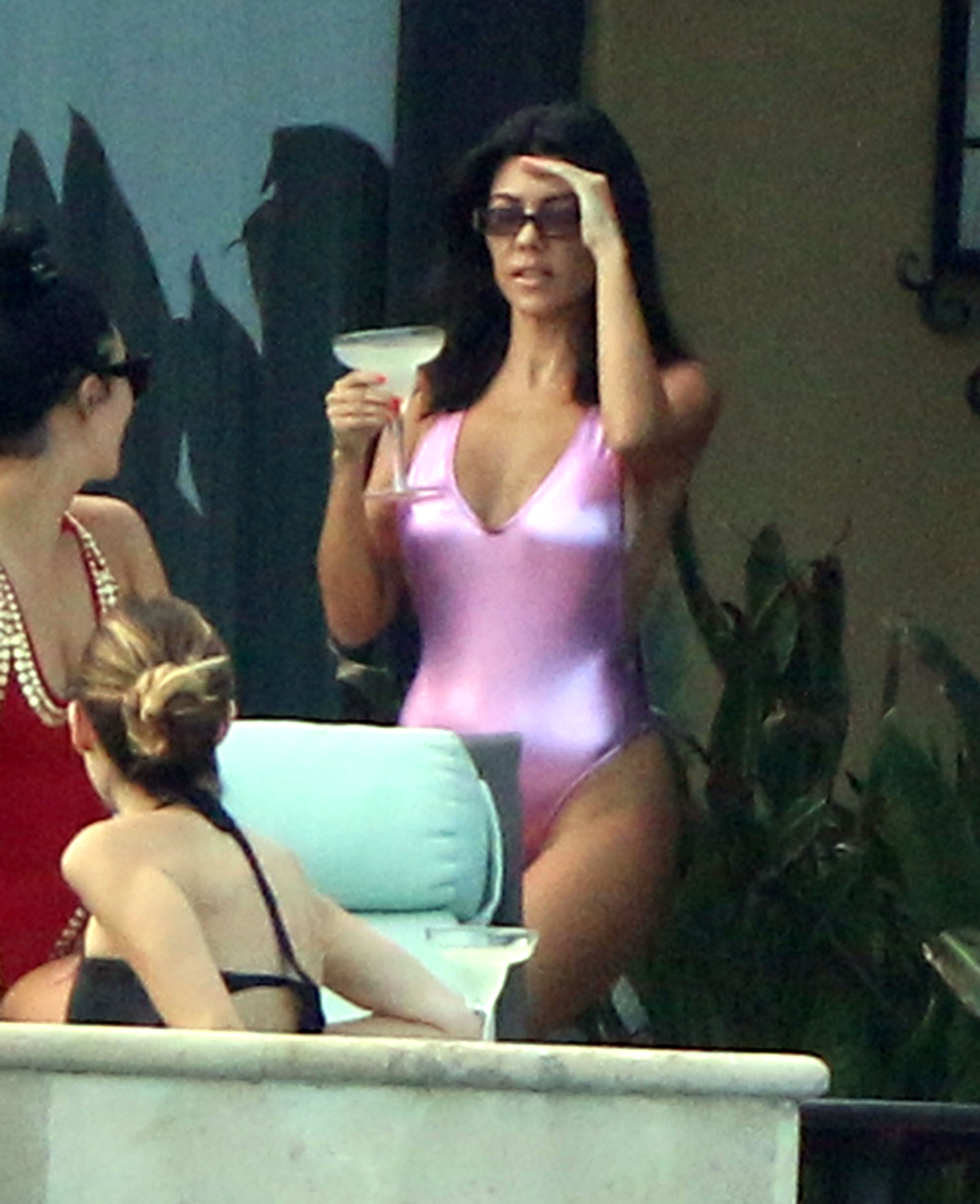 Access_Kardashian_06.jpg
