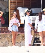 Access_Kardashian_011.jpg
