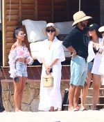 Access_Kardashian_013.jpg