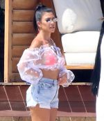 Access_Kardashian_018.jpg