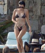 Access_Kardashian_05.jpg