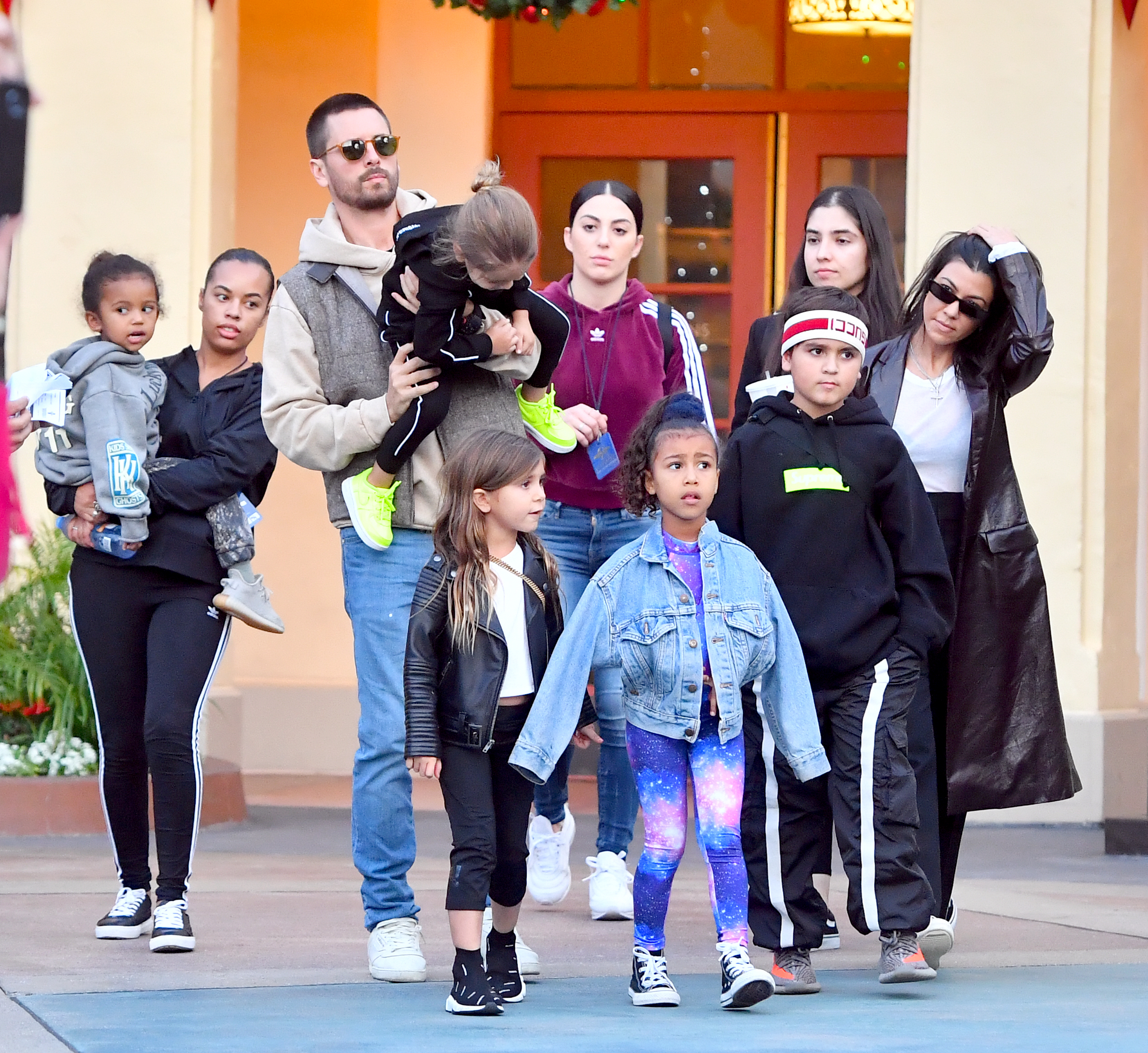 Access_Kardashian_001.jpg