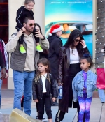 Access_Kardashian_003.jpg