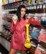 Access_Kardashian_07.jpg