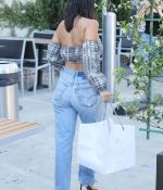 Access_Kardashian_07.jpg