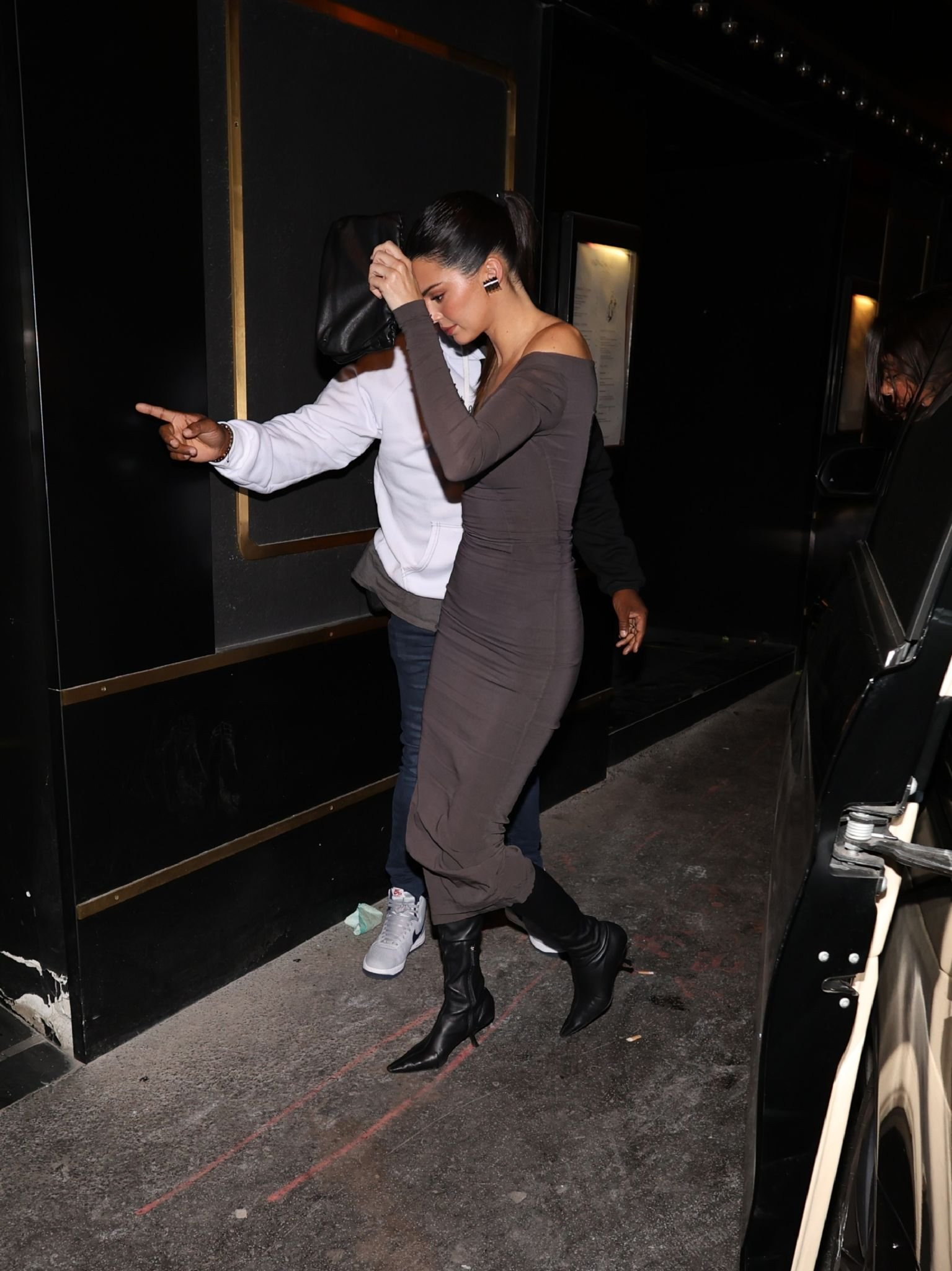 Access_Kardashian_02.jpg