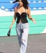 Access_Kardashian_01.jpg