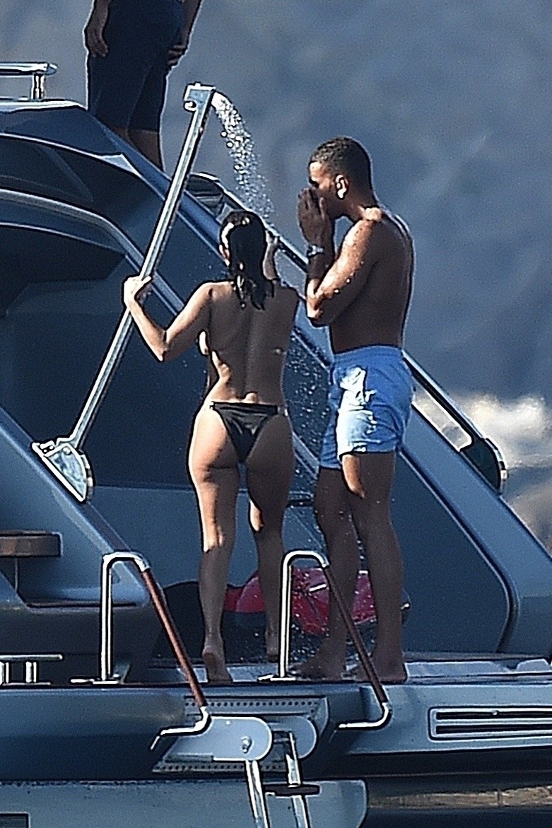 Access_Kardashian_06.jpg