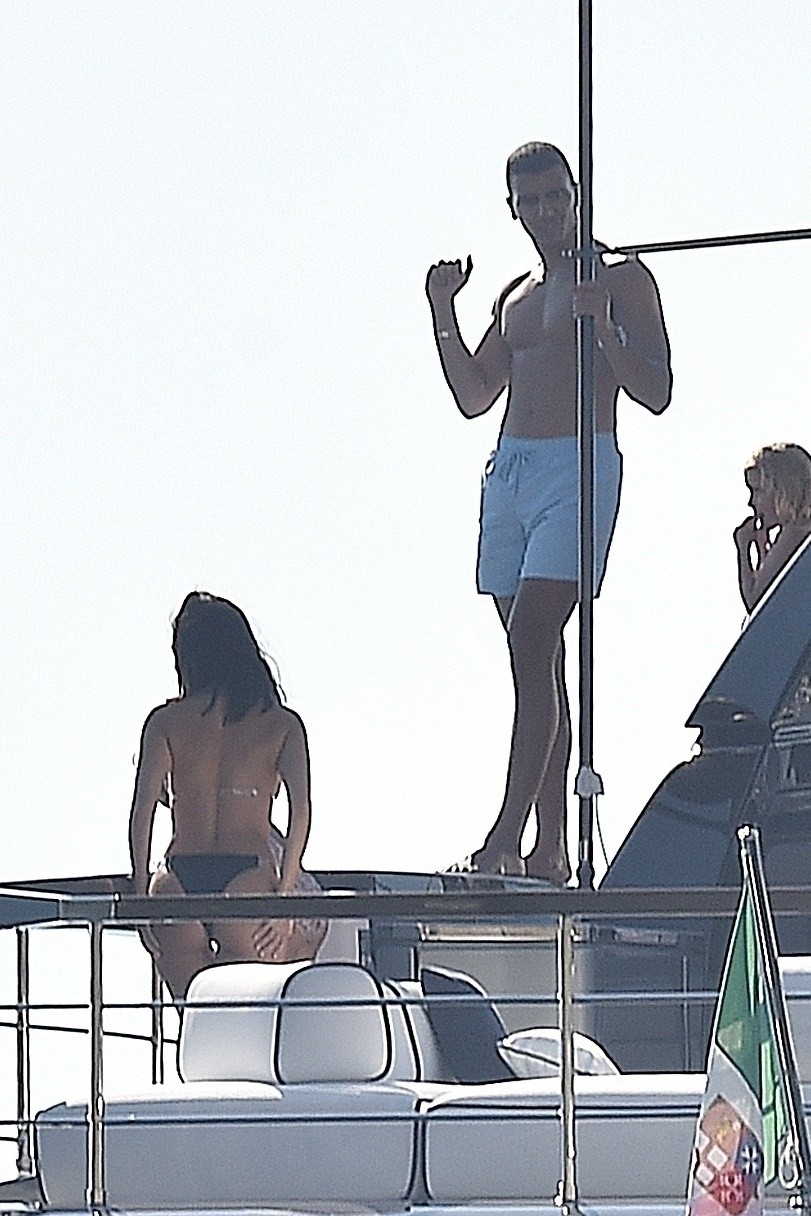 Access_Kardashian_09.jpg