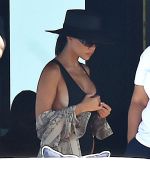 Access_Kardashian_011.jpg