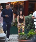 Access_Kardashian_06.jpg