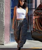Access_Kardashian_03.jpg