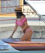 Access_Kardashian_02.jpg