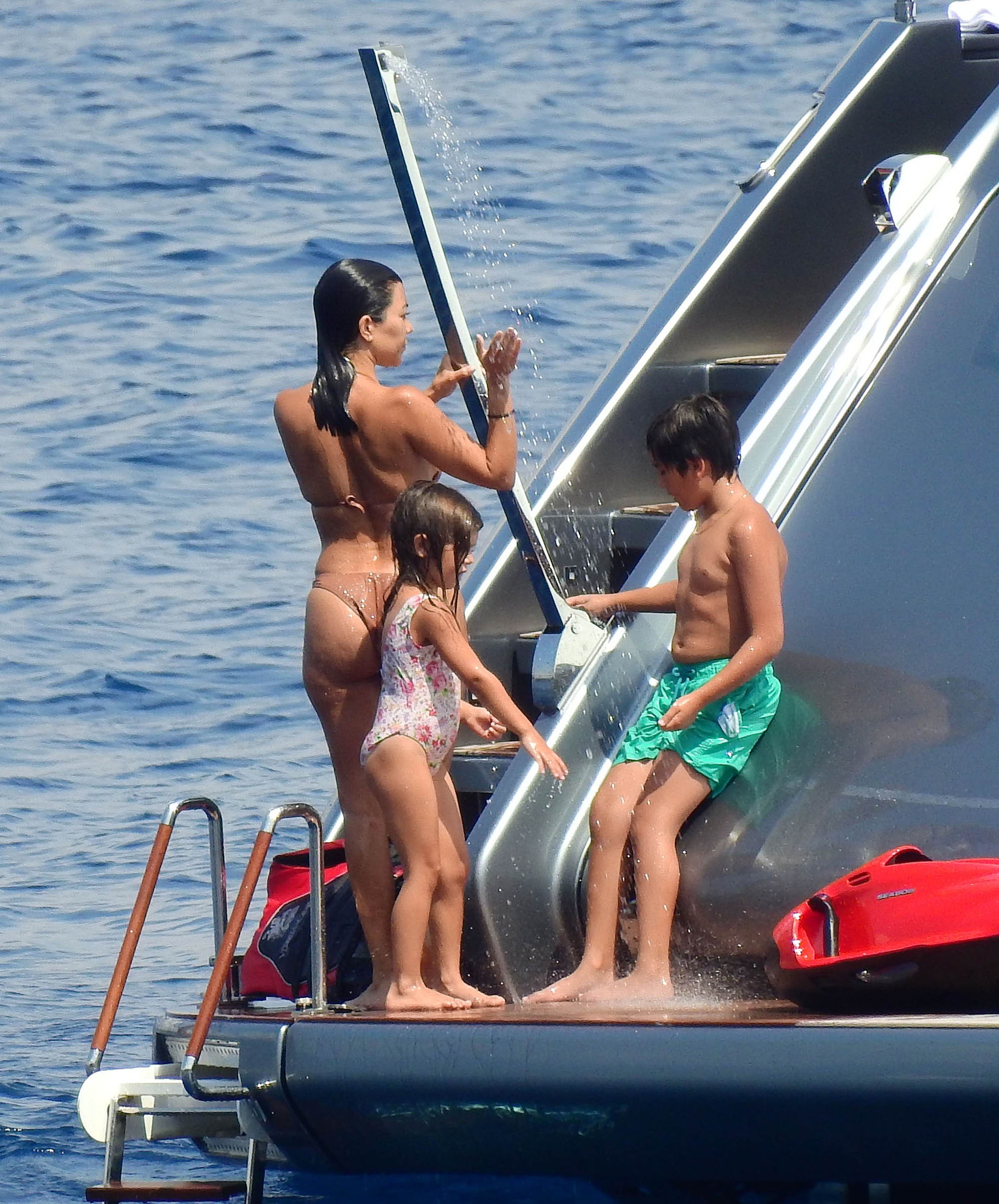 Access_Kardashian_06.jpg
