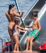 Access_Kardashian_02.jpg