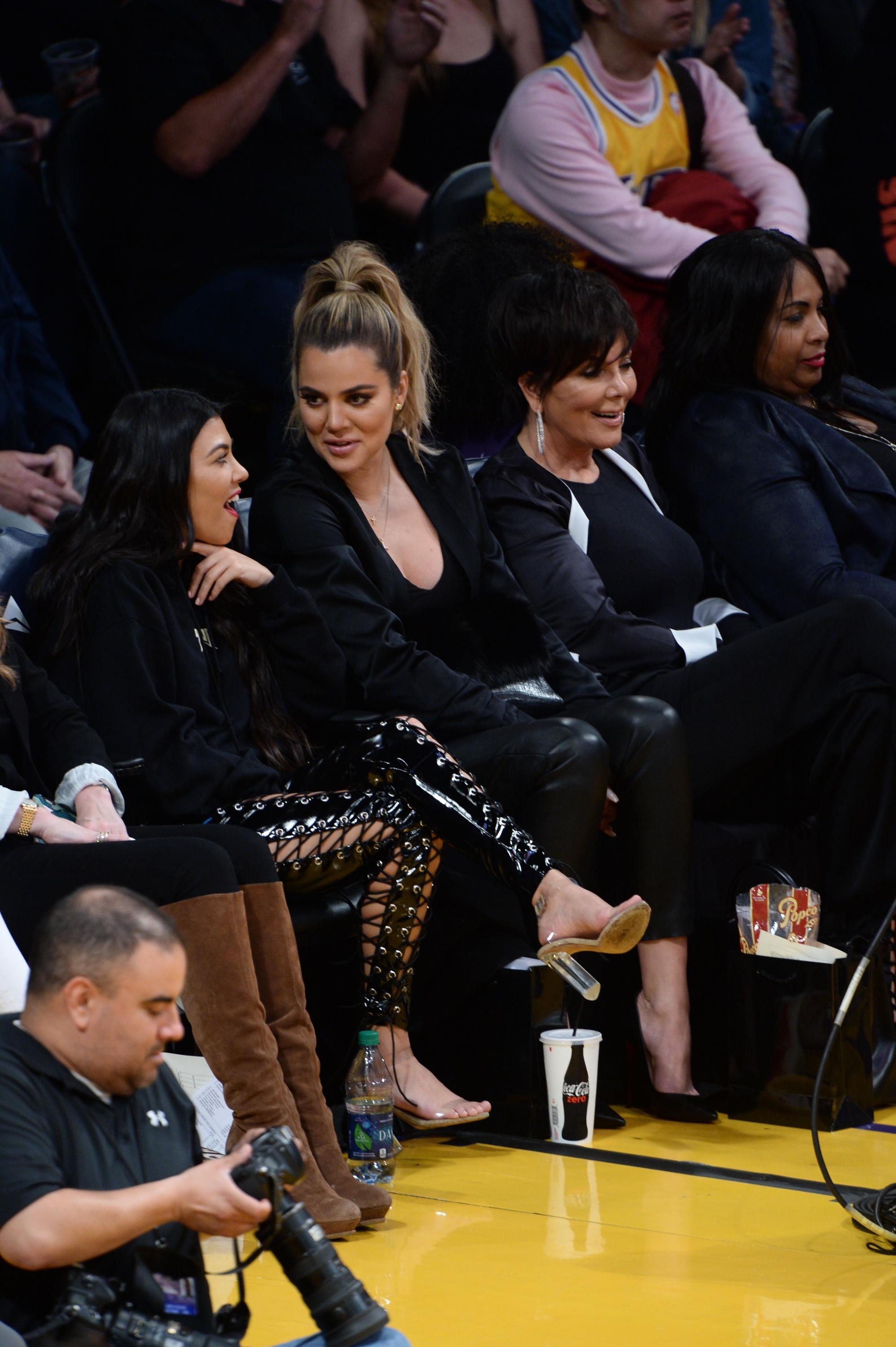 Access_Kardashian_005.jpg