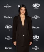 Access_Kardashian_02.jpg