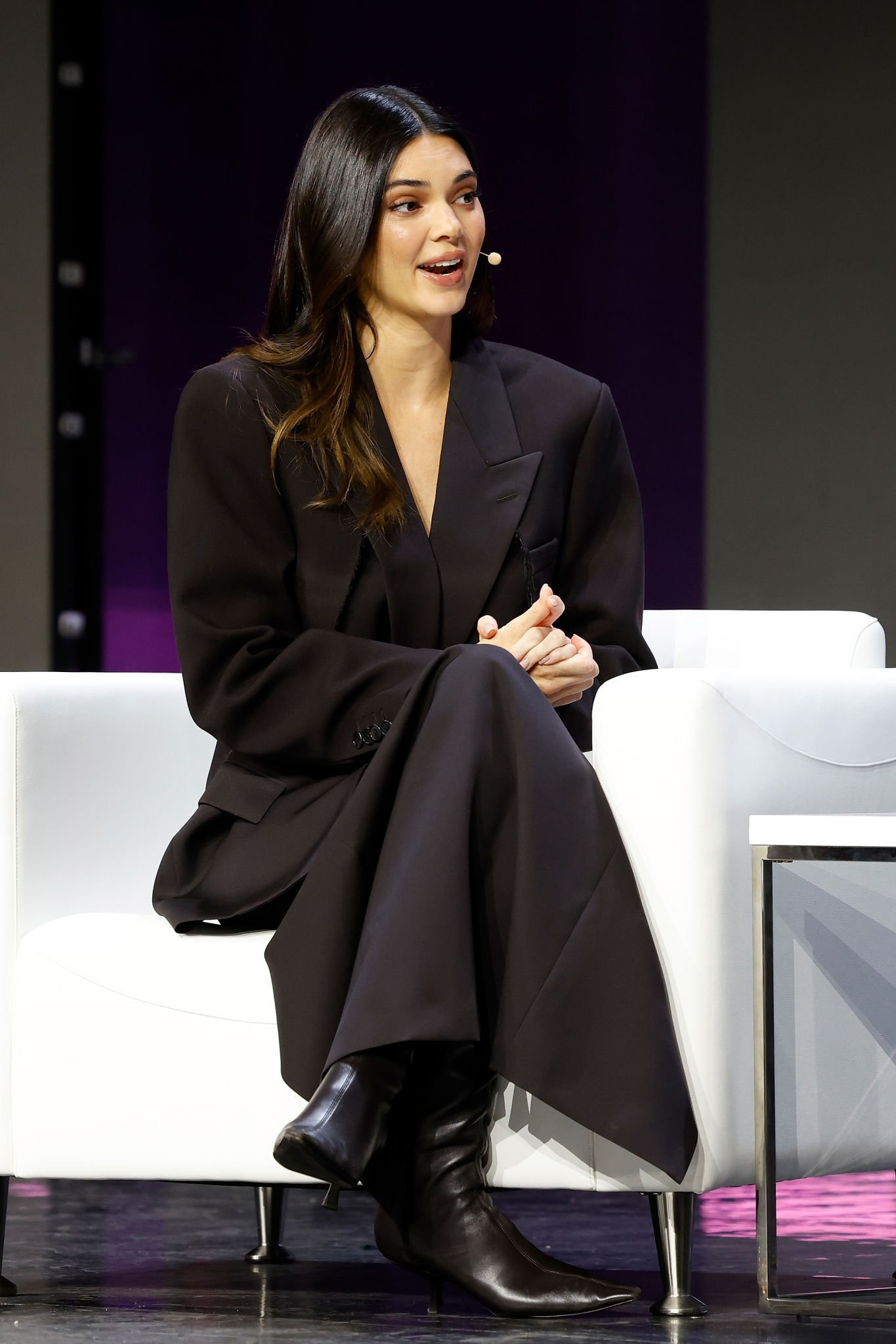 Access_Kardashian_01~0.jpg
