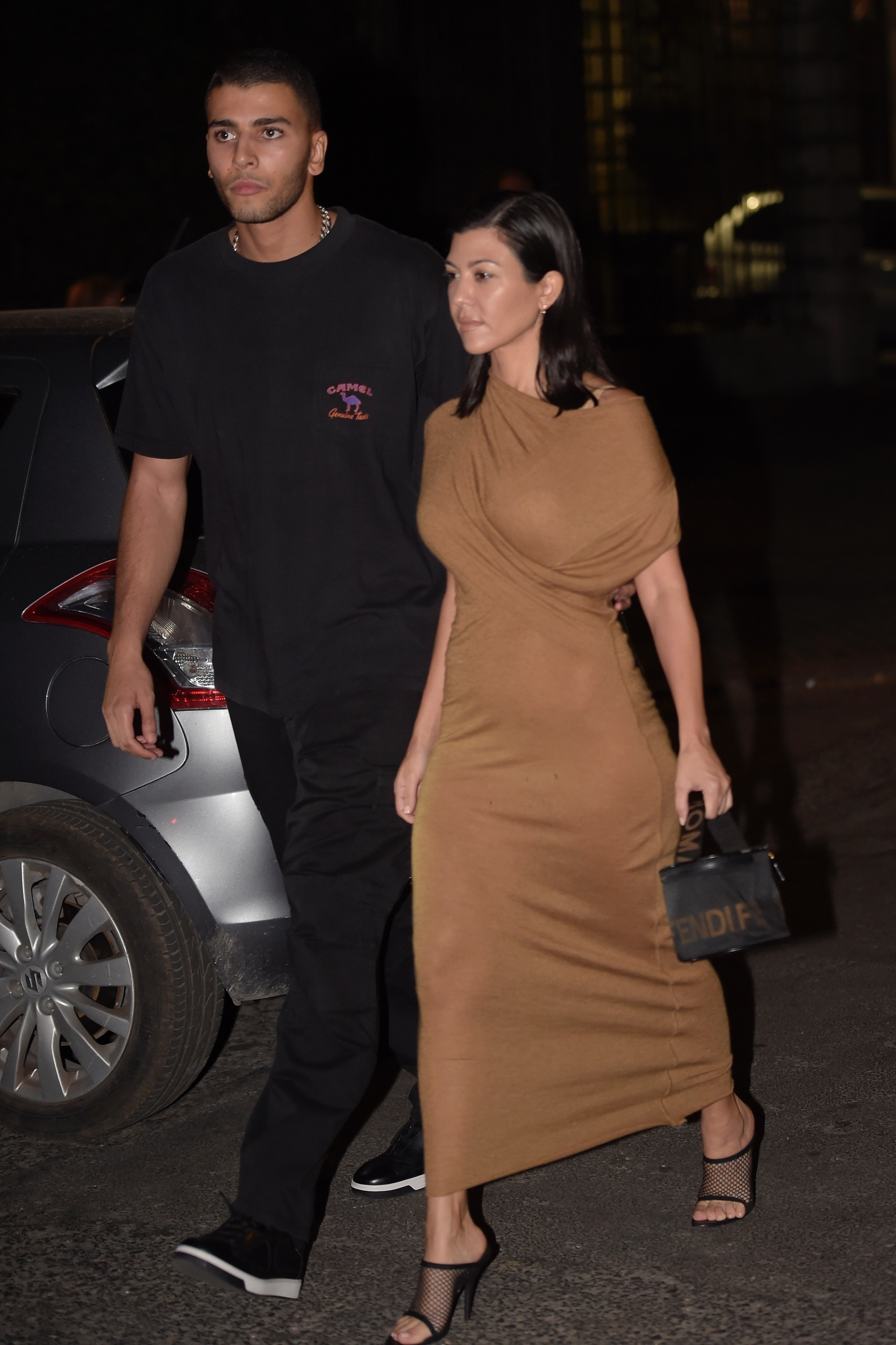 Access_Kardashian_01.jpg
